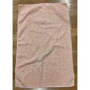 Vintage Cannon Hand Towel‎ Pink Floral Leaf Rose Sculpted Cotton USA Flawed